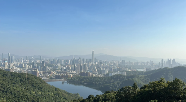元富投资 有一种爬山，叫「深圳限定」